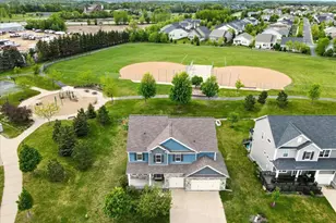18190 72nd Pl N, Maple Grove, MN 55311 - Photo 4