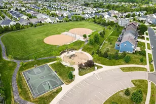 18190 72nd Pl N, Maple Grove, MN 55311 - Photo 6