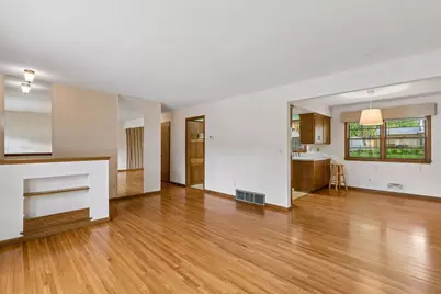 2949 Aquila Avenue N, Crystal, MN 55427 - Photo 8