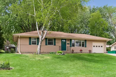 2949 Aquila Avenue N, Crystal, MN 55427 - Photo 2