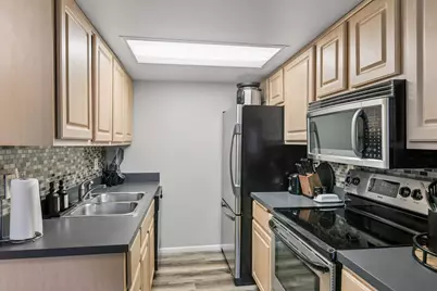 3640 Independence Avenue S #83, Saint Louis Park, MN 55426 - Photo 4
