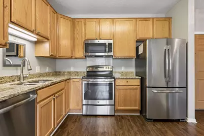 100 Clydesdale Trail #101, Medina, MN 55340 - Photo 8