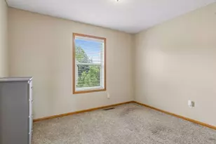 715 Lake Ridge Dr, Woodbury, MN 55129 - Photo 20