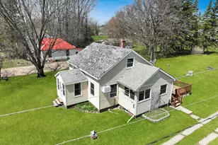 350 River Ave, Middle River, MN 56737 - Photo 2