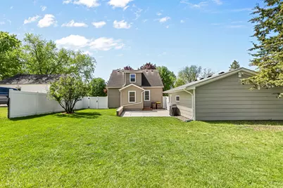 209 4th Street SW, New Prague, MN 56071 - Photo 2