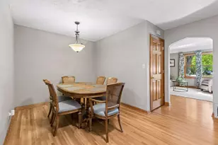 1866 Edgewater Ave, Arden Hills, MN 55112 - Photo 8