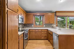 1866 Edgewater Ave, Arden Hills, MN 55112 - Photo 10