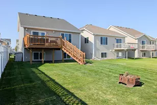 5817 57th Ave S, Fargo, ND 58104 - Photo 8