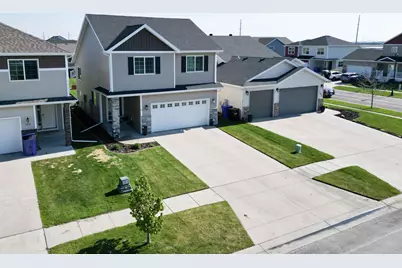 5817 57 Avenue S, Fargo, ND 58104 - Photo 4