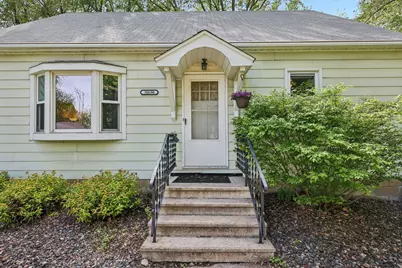 30690 N Lakes Trail, Lindstrom, MN 55045 - Photo 2
