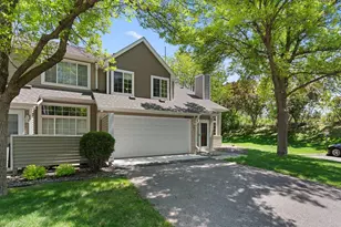 18231 Warbler Ln, Eden Prairie, MN 55346 - Photo 2