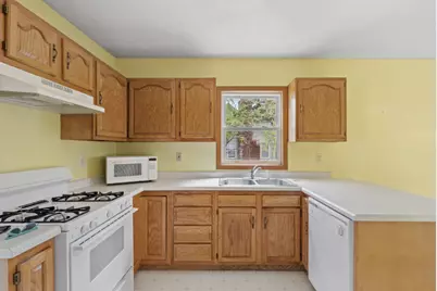 2445 16th Avenue E, North Saint Paul, MN 55109 - Photo 6