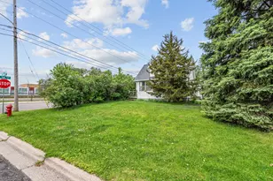 2445 16th Ave E, North Saint Paul, MN 55109 - Photo 16