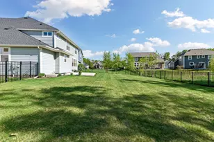 7276 Rogers Ct, Chanhassen, MN 55317 - Photo 30