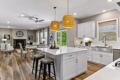 7276 Rogers Court, Chanhassen, MN 55317 - Photo 8