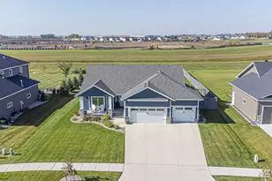 6969 Golden Vly Pkwy S, Fargo, ND 58104 - Photo 8