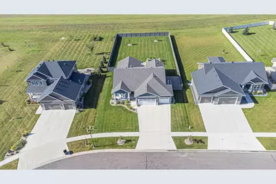6969 Golden Valley Parkway S, Fargo, ND 58104 - Photo 10