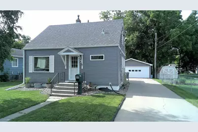 1313 6th Avenue N, Moorhead, MN 56560 - Photo 1