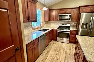13628 Bryant Pl S, Burnsville, MN 55337 - Photo 12