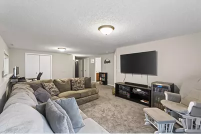 4841 Helena Road N, Oakdale, MN 55128 - Photo 20
