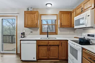 531 Hunter Hill Rd, Hudson, WI 54016 - Photo 8