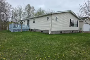 13 Spruce Dr, Duluth, MN 55810 - Photo 2