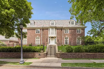 1122 Mount Curve Avenue, Minneapolis, MN 55403 - Photo 2