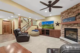 2413 SandStone Dr, Woodbury, MN 55129 - Photo 32