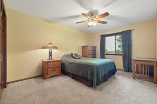 2413 SandStone Dr, Woodbury, MN 55129 - Photo 26