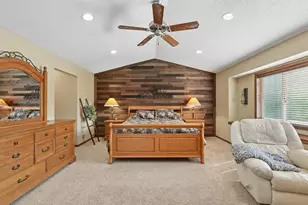 2413 SandStone Dr, Woodbury, MN 55129 - Photo 20