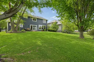 2413 SandStone Dr, Woodbury, MN 55129 - Photo 48