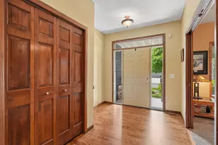 2413 SandStone Dr, Woodbury, MN 55129 - Photo 6