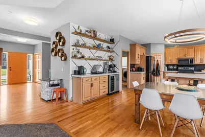 4695 138th Street W, Apple Valley, MN 55124 - Photo 2
