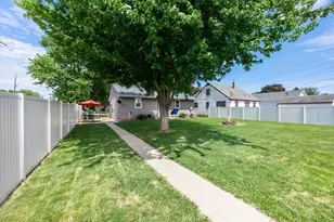 157 MacArthur St W, South Saint Paul, MN 55075 - Photo 34