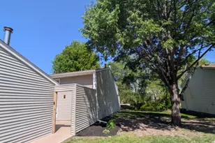 7023 146th St Ct, Apple Valley, MN 55124 - Photo 2
