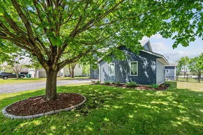 928 E Orchard Street, Belle Plaine, MN 56011 - Photo 4
