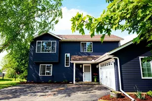 928 E Orchard St, Belle Plaine, MN 56011 - Photo 1