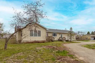 1720 Lake Ave NE, Bemidji, MN 56601 - Photo 2