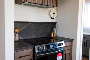 3606 Decorah Way S, Fargo, ND 58104 - Photo 8