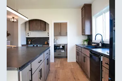 3606 Decorah Way S, Fargo, ND 58104 - Photo 12