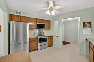 2680 Oxford St N, Roseville, MN 55113 - Photo 8