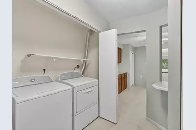 2680 Oxford Street N #108, Roseville, MN 55113 - Photo 14