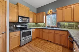 101 Carriage Hill Dr E, Hinckley, MN 55037 - Photo 10