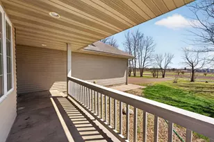 101 Carriage Hill Dr E, Hinckley, MN 55037 - Photo 36