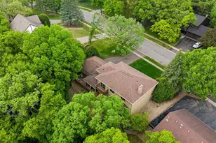 8050 134th St W, Apple Valley, MN 55124 - Photo 4
