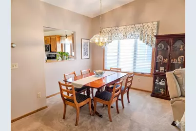 2126 Vierling Drive E, Shakopee, MN 55379 - Photo 10