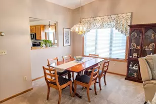 2126 Vierling Dr E, Shakopee, MN 55379 - Photo 10