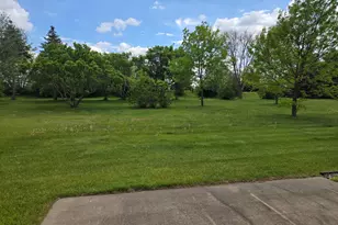 2126 Vierling Dr E, Shakopee, MN 55379 - Photo 8