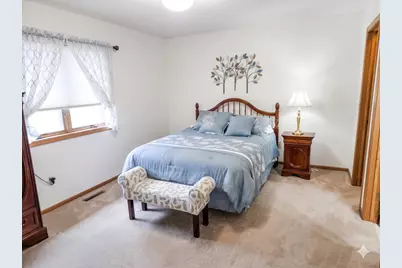 2126 Vierling Drive E, Shakopee, MN 55379 - Photo 14