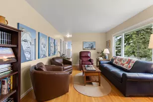 942 7th Ave E, Shakopee, MN 55379 - Photo 6